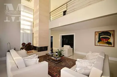 Casa alto padrão de esquina em santa felicidade/butiatuvinha - 4 suites, semimobiliada, espaço gourmet e terreno.