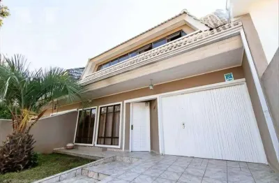 Casa a venda agua verde - proximo colegio bom jesus - espaço gourmet - 3 quartos