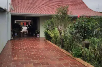Pontal do paraná. casa 2 quartos edícula com churrasqueira