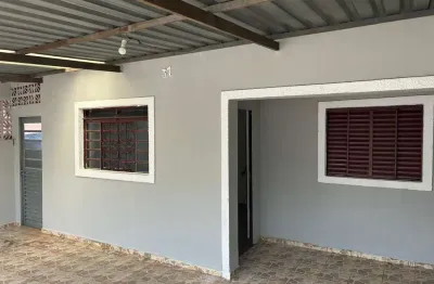 Casa com 3 quartos para alugar no Parque Residencial Vila União, Campinas , 80 m2 por R$ 1.800