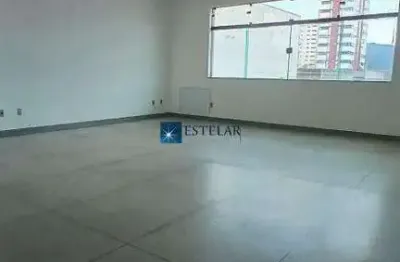 Ótima sala localizada na melhor região do centro da cidade para locação