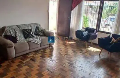 Casa com 4 quartos para alugar na Vila Mogilar, Mogi das Cruzes 