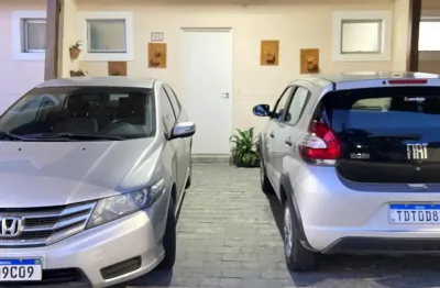 Condomínio monte verde – morada de laranjeiras, serra/es  lindo sobrado com 3 quartos, todos com planejados e ar-condicionado, 3 banheiros, sala com teto rebaixado, cozinha americana com cooktop, lava