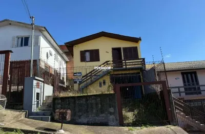 Casa com 3 quartos à venda na rua irmo edo kayser, 339, kayser, caxias do sul por r$ 350.000