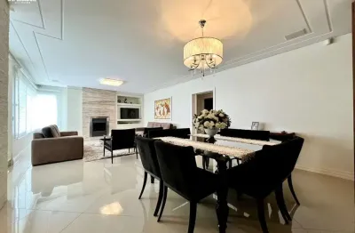 Casa com 4 quartos à venda na rua virgínia poletto fiorio, 118, saint etienne, caxias do sul por r$ 5.200.000