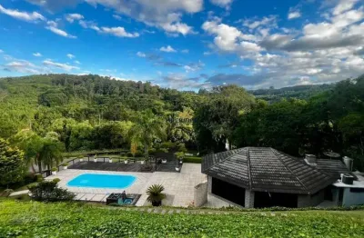 Chácara / sítio com 2 quartos à venda na Rua Vereador Vicente Menezes, 2, Linha 40, Caxias do Sul por R$ 2.800.000