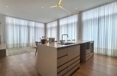 Excelente cobertura mobiliada com 3 dormitórios sendo uma suíte em itajaí sc