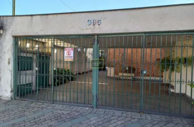 Sobrado residencial em rua tranquila próximo ao hospital albert einstein