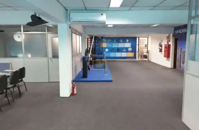 Casa comercial com 9 salas à venda na Avenida Diógenes Ribeiro de Lima, 2346, Alto de Pinheiros, São Paulo