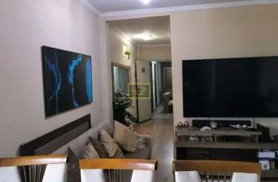 Prédio de frente a estação do metrô faria lima linha 4 amarela