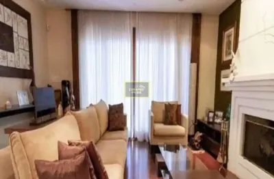Sobrado com 380 metros  e 3 suites à venda  em campo belo