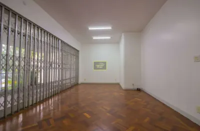 Casa comercial com 8 salas para alugar na Avenida Arnolfo Azevedo, 201, Pacaembu, São Paulo