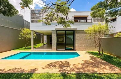 Casa em condomínio fechado com 3 quartos à venda na Alameda dos Nhambiquaras, 111, Ibirapuera, São Paulo