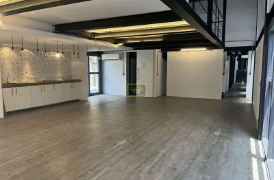 Casa comercial com 10 salas para alugar na Rua Pereira Leite, 323, Sumarezinho, São Paulo