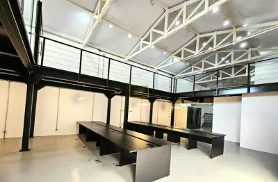 Casa comercial com 12 salas para alugar na Rua Fidalga, 162, Pinheiros, São Paulo