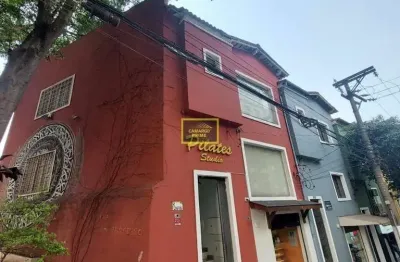 Casa comercial para alugar na Rua Oscar Freire, 2610, Pinheiros, São Paulo