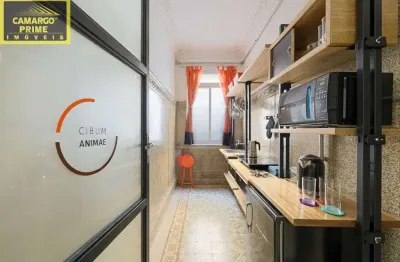 O conjunto está muito bem localizado à 50 metros da estação do metrô da praça da sé