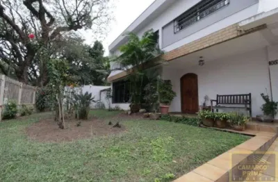 Sobrado na city lapa com quintal e edicula independente, excelente localização.