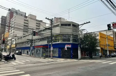 Loja de esquina na teodoro sampaio próximo do metrô faria lima