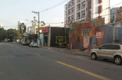 Ótimo imóvel próximo do beco do batman na vila madalena!