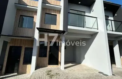 Casa Geminada com 1 suíte + 2 quartos, Santa Catarina - Joinville