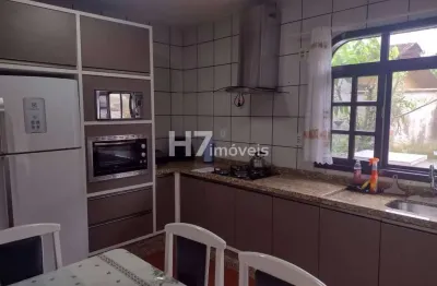 Casa com 3 quartos à venda na Vila Nova, Joinville 