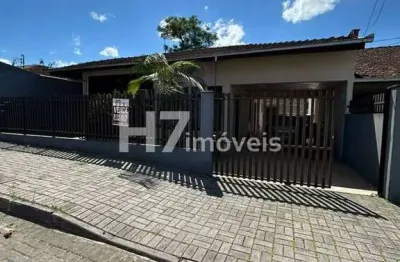 Casa com 3 quartos à venda no Iririú, Joinville 
