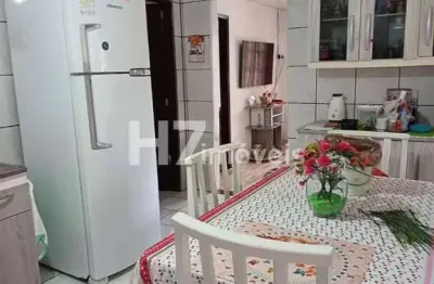 Casa com 1 suíte + 2 quartos, morro do meio - joinville