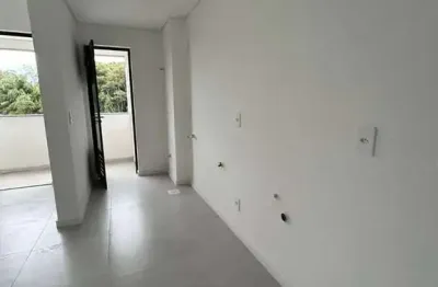 Apartamento com 1 suíte + 2 quartos, anita garibaldi divisa com  o floresta - joinville