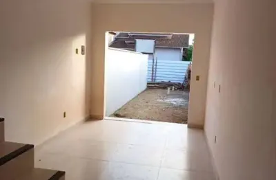 Casa geminada com 2 quartos, adhemar garcia - joinville