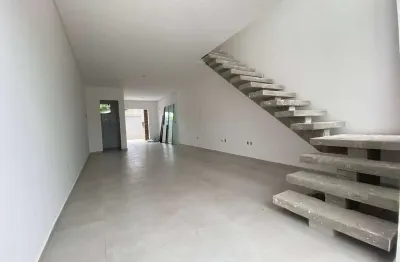 Casa geminada com 1 suíte + 2 quartos, praia da enseada - são francisco do sul