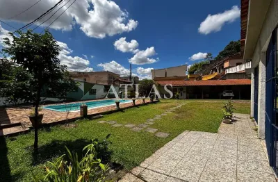 Casa com 3 quartos à venda na Avenida Santa Vitória, 10, Retiro, Volta Redonda