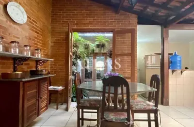 Casa com 3 quartos à venda na Rua Olegário Ponciano Werner, 21, Vila Mury, Volta Redonda