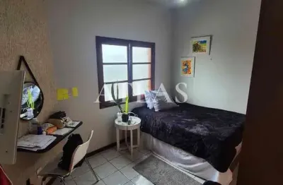 Casa com 2 quartos à venda na Rua Madri, 2, Jardim Europa, Volta Redonda