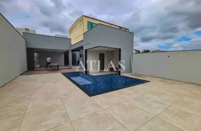 Casa com 3 quartos à venda na Rua L, 77, Jardim Belvedere, Volta Redonda
