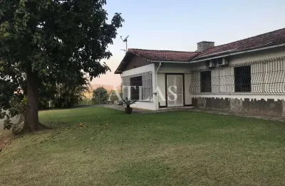 Casa clássica, 3 quartos, 300m2- niterói, volta redonda/rj