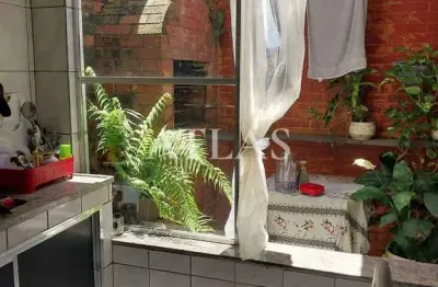 Casa com 3 quartos à venda na Rua Amélia Lustosa, 180, São Luís, Volta Redonda