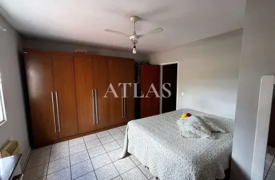 Casa com 3 quartos à venda na Rua Amélia Alves Lustosa, 180, São Luís, Volta Redonda