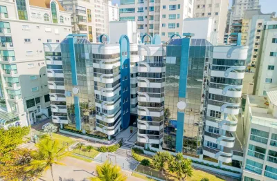 03 dormitórios frente mar com localização privilegiada na meia praia em itapema