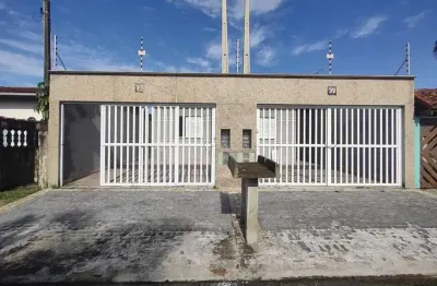 Casa para Venda em Itanhaém, Tupy, 3 dormitórios, 1 suíte, 1 banheiro, 2 vagas