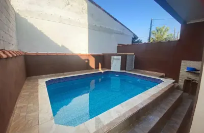 Casa para Venda em Itanhaém, Belas Artes, 2 dormitórios, 2 suítes, 4 vagas