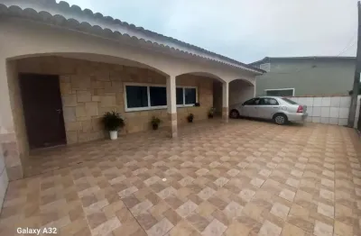 Casa para Venda em Itanhaém, Tupy, 3 dormitórios, 2 banheiros, 5 vagas