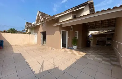 Casa para Venda em Itanhaém, Nova Itanhaém, 3 dormitórios, 2 banheiros, 2 vagas