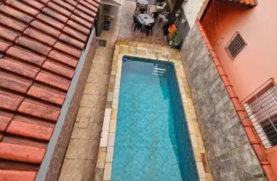 Casa para Venda em Itanhaém, Jardim Regina, 3 dormitórios, 1 suíte, 2 banheiros, 3 vagas