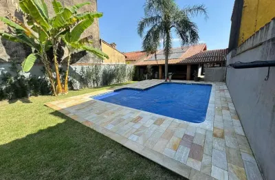 Casa para Venda em Itanhaém, Jardim Regina, 4 dormitórios, 2 suítes, 1 banheiro, 10 vagas