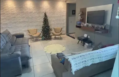 Casa em neopolis sf11 com 4 quartos sendo 2 suítes e piscina e churrasqueira