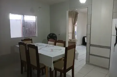 Casa confortável com 2 quartos sendo 1 suite em parnamirim-rn