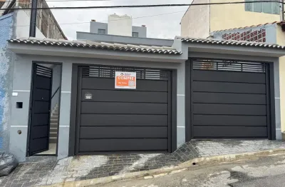 Casa à venda na Rua Vitantônio D'Abril, 29, Jardim Alzira, São Paulo