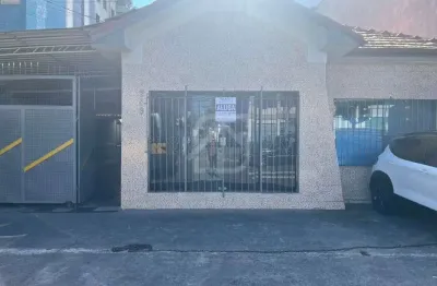 Casa com 3 quartos para alugar na avenida gilda, 248, vila gilda, santo andré por r$ 10.000
