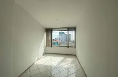 Sala comercial com 1 sala para alugar na avenida gilda, 347, vila gilda, santo andré por r$ 1.300